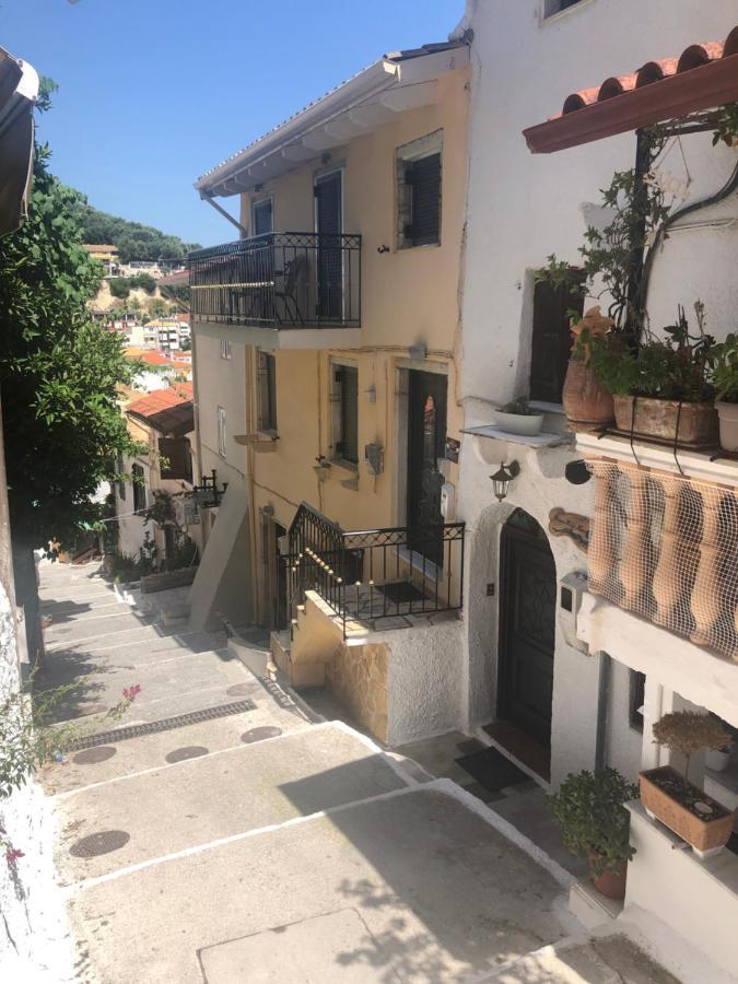 Blaue Welle Haus Appartement Parga Buitenkant foto